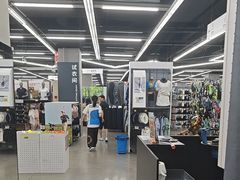 -迪卡侬(徐泾店)