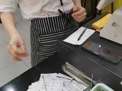 -何记花甲(海岸城旗舰店)