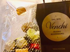 -VENCHI 闻绮(上海佛罗伦萨小镇店)