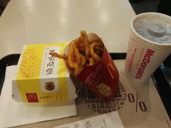 -麦当劳(轻轨曹杨路店)