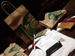 -星巴克臻选(南京金茂览秀城店)