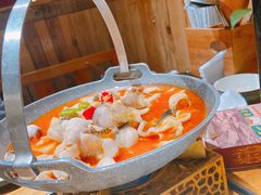 思茅酸汤鱼片-老滇山寨•云南特色菜•地方菜•民族风情歌舞表演(金碧店)