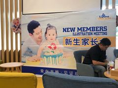 -龙格亲子游泳•水育早教运动中心