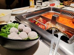 -海底捞火锅鲜切牛肉主题店(长寿路店)