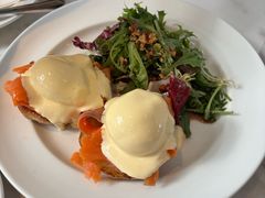 -ROAST coffee & eatery