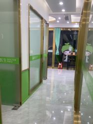 -苗医生专业祛痘·皮肤管理