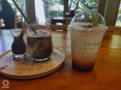 -Chom Cafe and Restaurant