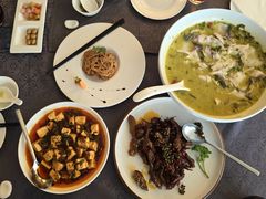 -粤尚腾香居中餐厅(首都机场希尔顿店)