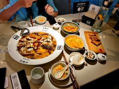 -渔语鱼酸菜鱼新川菜(来福士店)