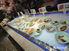 -锤头鲨毛肚海鲜烤肉自助餐厅(国购广场店)