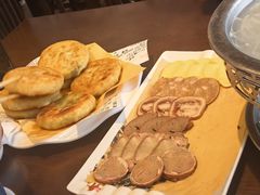 -牛庄高晓山风味馅饼城(海城店)