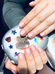 -悦指间美甲美睫