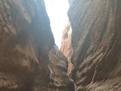 -天山神秘大峡谷