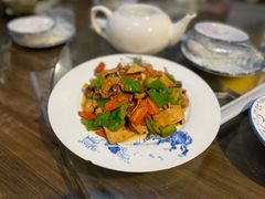 -缘来聚·徽菜名店(黄山宏村店)