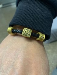 -周生生Chow Sang Sang(东方店)