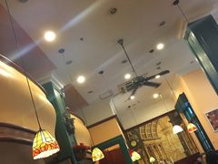 -玛格萝妮比萨屋(四平店)