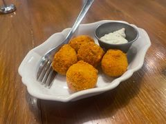 三文鱼芝士丸子-藏书馆咖啡LibraryCoffee·Bistro(牡丹园店)