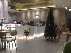 -星巴克臻选(深圳龙华红山天虹店)