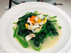 上汤菠菜-维园悦谱·海派家常菜(乌鲁木齐南路店)