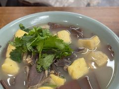 -金原鸭血粉丝汤·汤包·脆皮烤鸭(南京博物院店)