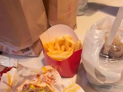 -麦当劳(杭州西湖银泰百货店)