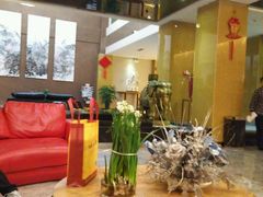 -昆明朗威酒店(昆明站火车站双桥夜市风情街店)