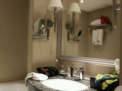 -武汉汉口火车站东方建国大酒店