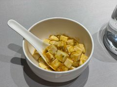 蟹粉豆腐-屋里厢上海菜馆