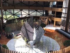 -上海滴水湖皇冠假日酒店