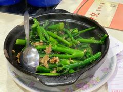 啫啫芥兰煲-坤记煲仔小菜(西环店)
