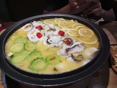 -山城外·非遗酸菜鱼(蜀都万达店)