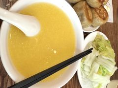 -清真吴记门钉肉饼·喜多利