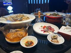 -鸽子侯·家宴·平价海鲜(市图书馆店)