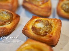 -VERIE BAKEHOUSE
