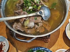-谢老五跷脚牛肉·非遗传承店