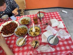 -荆九爷爆炒桥头三嫩(云南北路店)