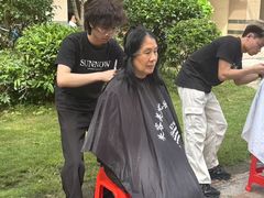 -首脑美容美发化妆美甲培训学校(龙岗校区)