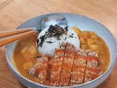 黄咖喱猪排饭-About Bistro關於·泰式家庭料理