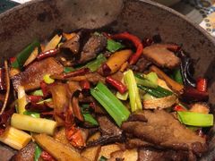 -云海肴·汽锅鸡·云南菜(天山百盛优客店)