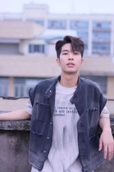 -一家只做男发烫染的店