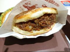 牛肉烧饼（多肉）-穆得·老周家牛肉烧饼(普利街店)