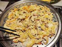-尚尚仙·酸汤猪手·猪肚鸡火锅(华联万柳购物中心店)