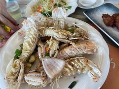 -三姐妹·海鲜大排档