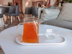 满杯西柚冰茶-浮梦·高空下午茶&水晶DIY