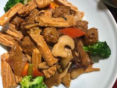 -窄巷子陕菜馆·地道陕西菜(粉巷店)