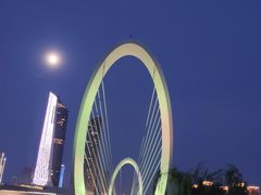 -南京眼步行桥