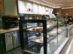 -星巴克臻选(上海中环广场2F店)