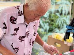 -詹爷爷乌节路街头冰淇淋