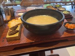 -银米·云南传统过桥米线(双廊黑金冠店)