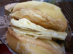 -全家便利店(洛川东路店)